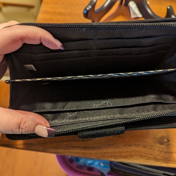 Vera Bradley Black Turn Lock Wallet - Picture 4 of 4